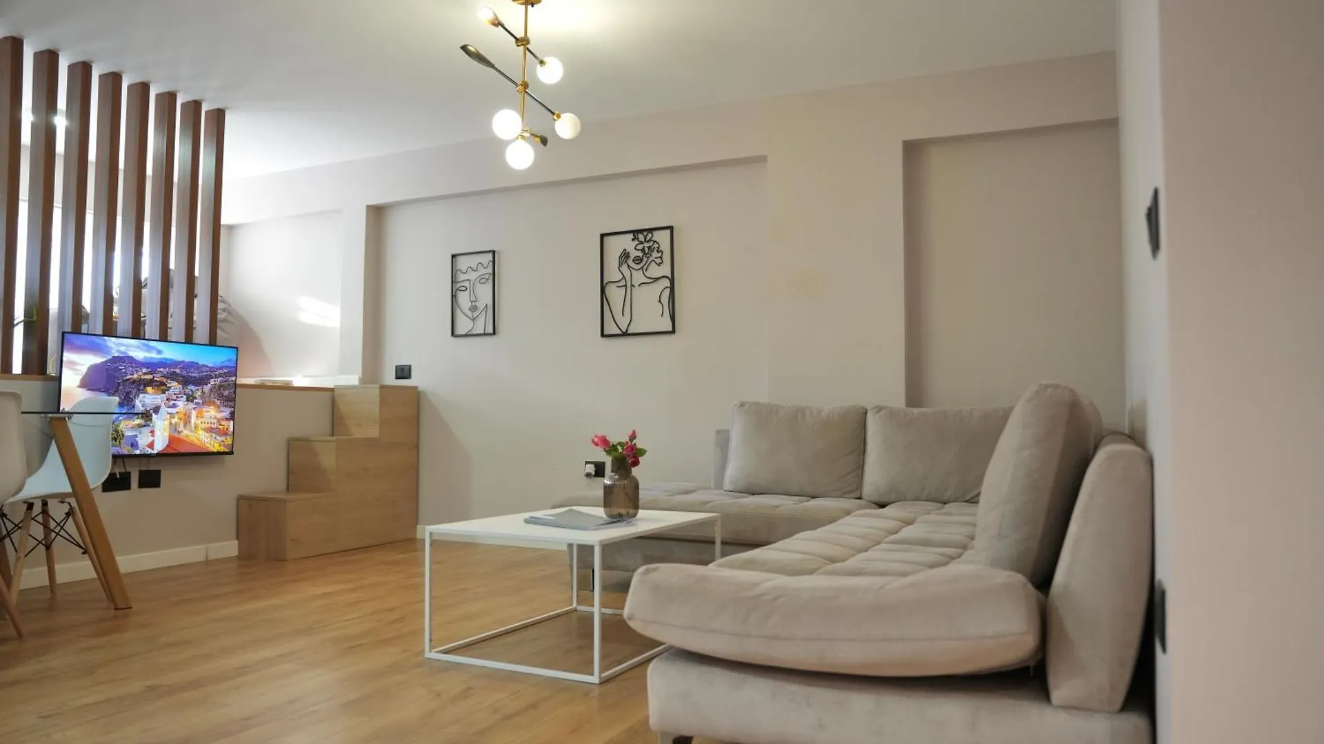 City Center Azure Apartment Tirana Albanien